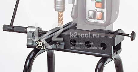 Зажимное приспособление MobilCLAMP. Вид с подставкой